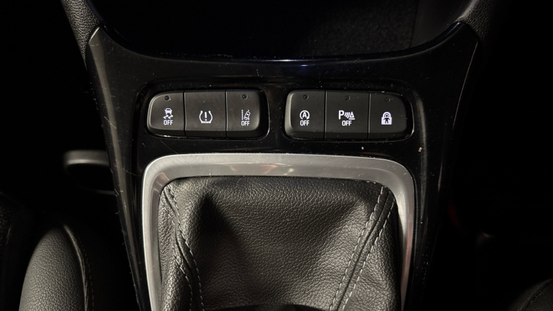 Vauxhall Crossland 1.2 Turbo SRi Nav 5dr Petrol Hatchback